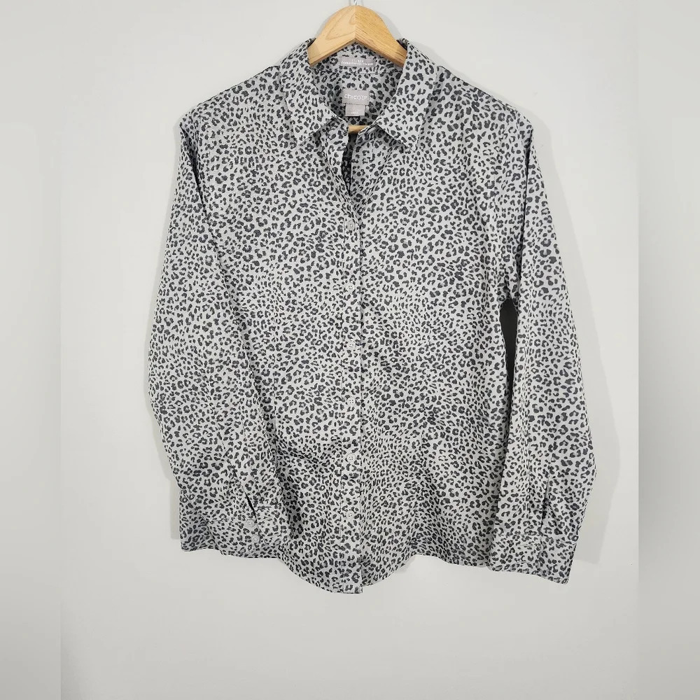 Chicos Non-Iron Cool max all season Cheetah/Leopard print Button Up -Sz. 1 (Med)